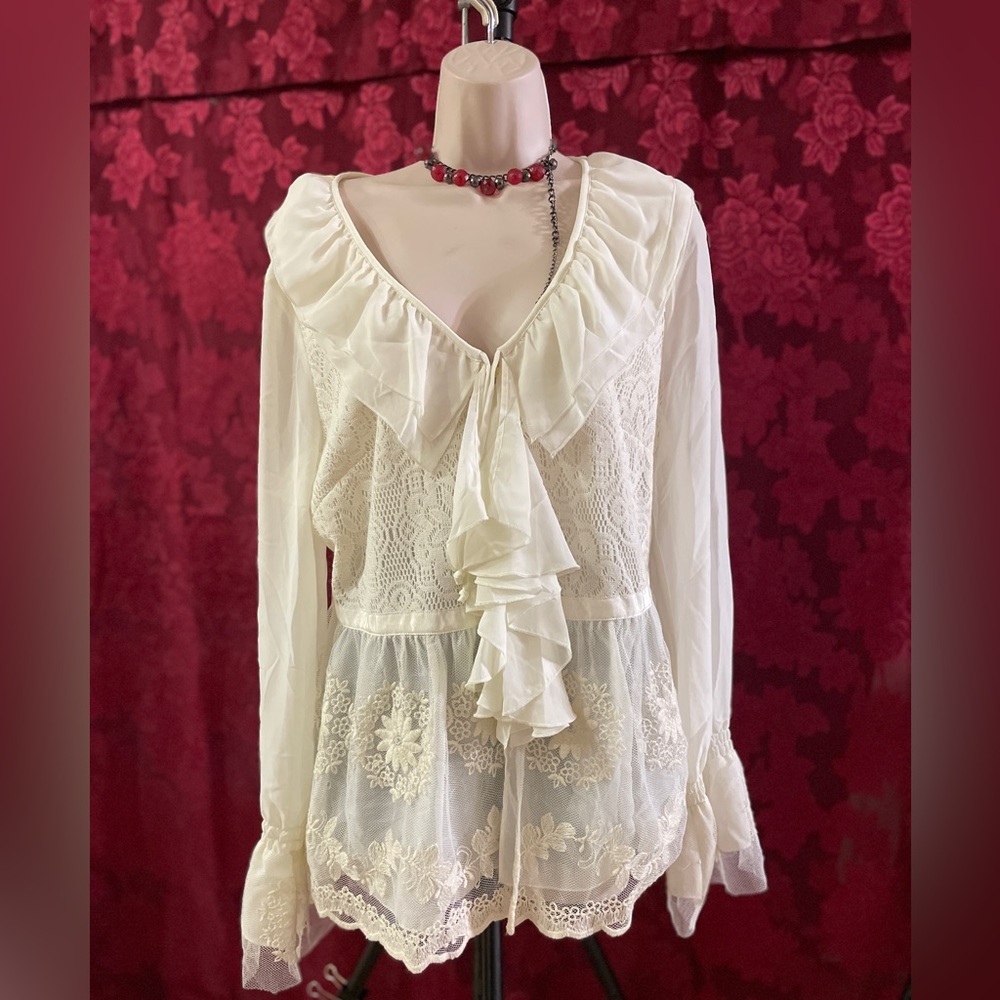 14/16 Lane Bryant Cream Lace Ruffle Blouse
